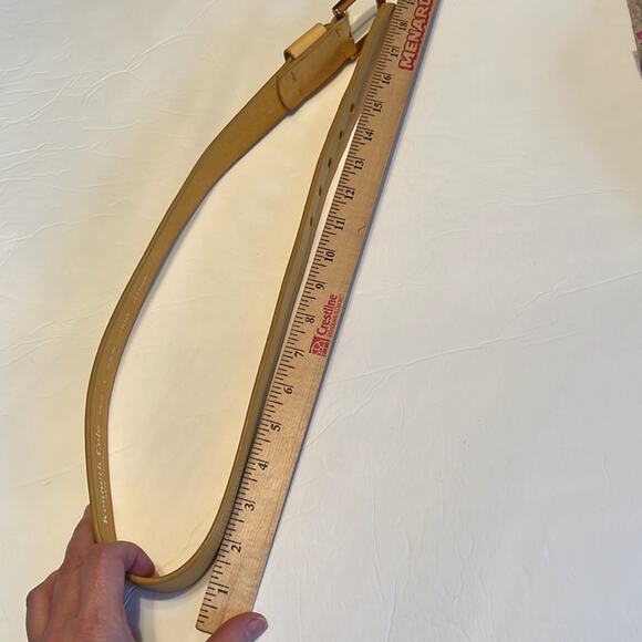 Kenneth Cole NY genuine Italian leather yellow waist belt with branded tag L - Picture 6 of 8